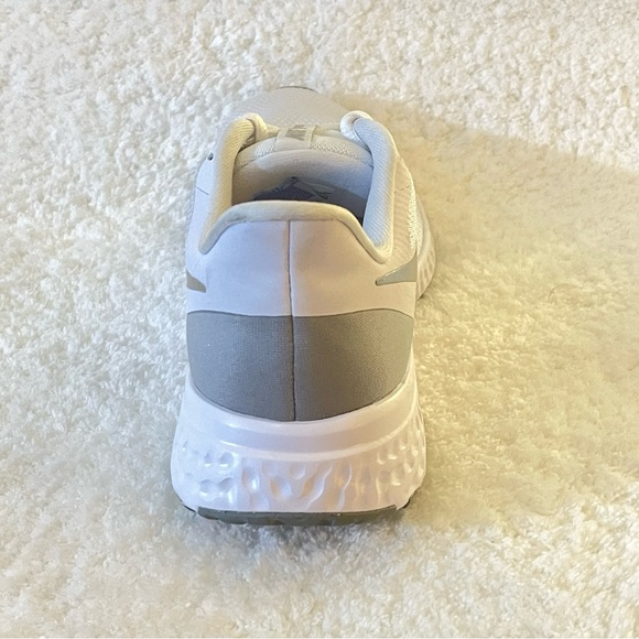 Nike Revolution 5 Sneakers Running Shoes Lace White Pure Platinum Mesh Unisex - Picture 14 of 15